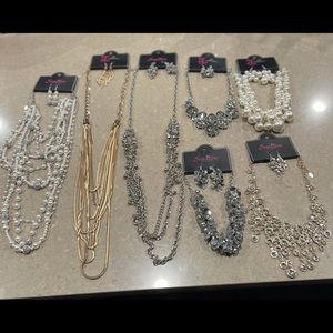 Lot 7 paparazzi Zi Collection necklaces and marching earrings